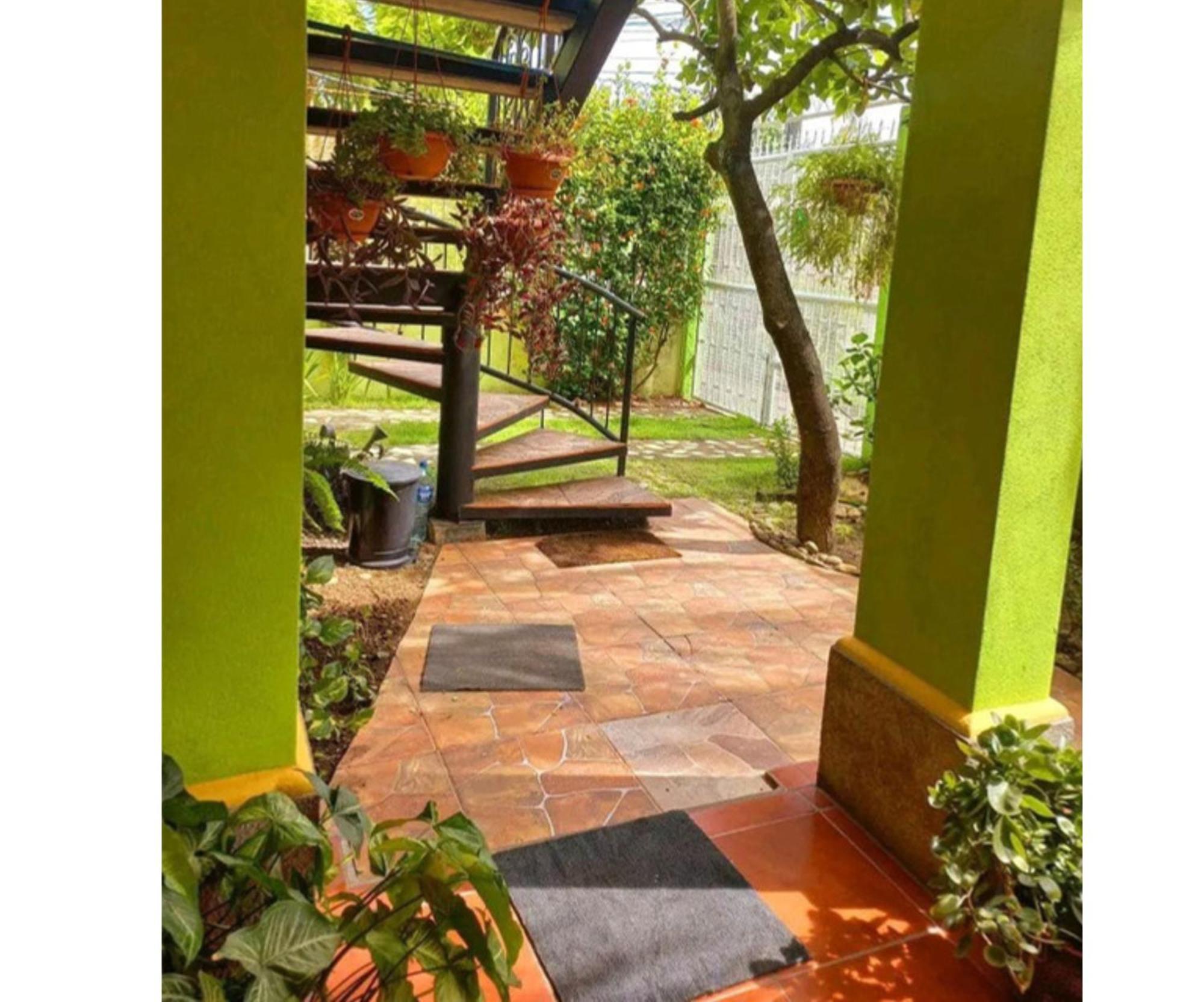 Hostal San Antonio León Buitenkant foto