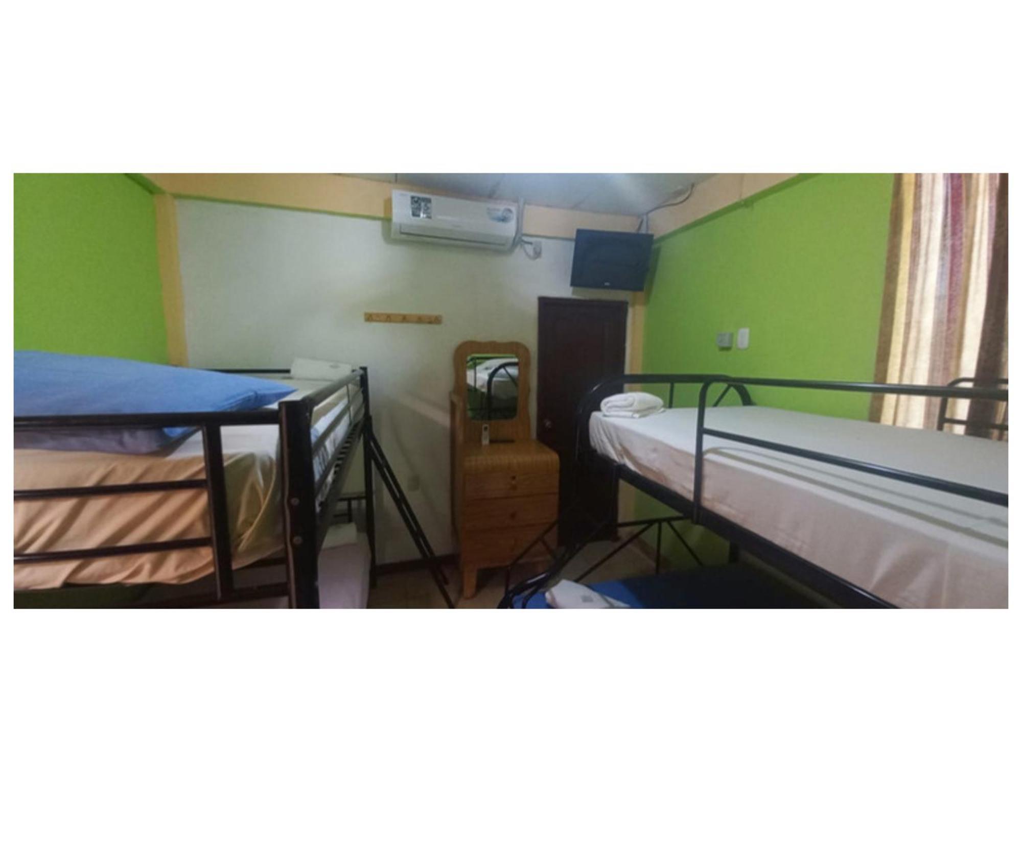 Hostal San Antonio León Buitenkant foto