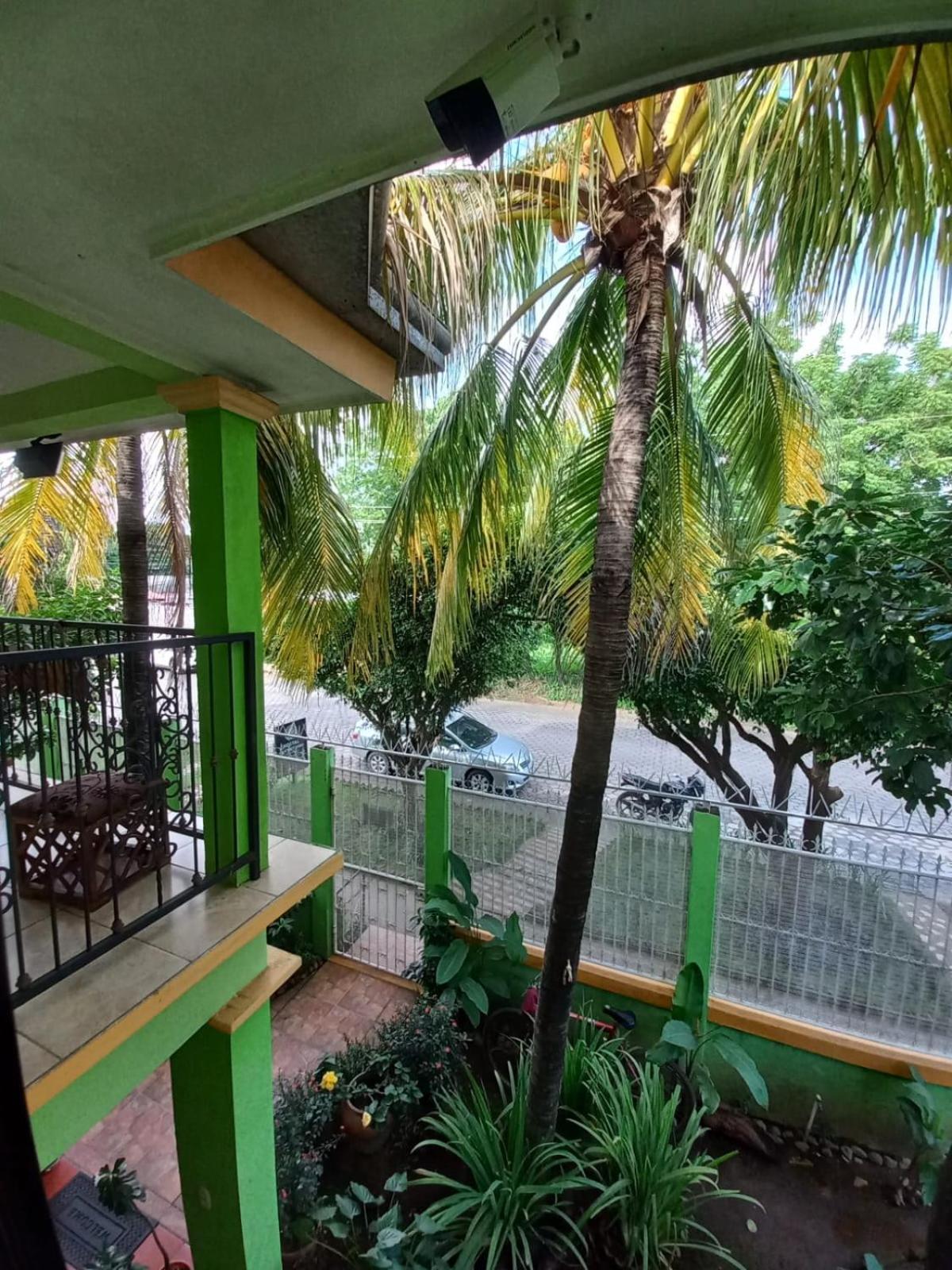 Hostal San Antonio León Buitenkant foto