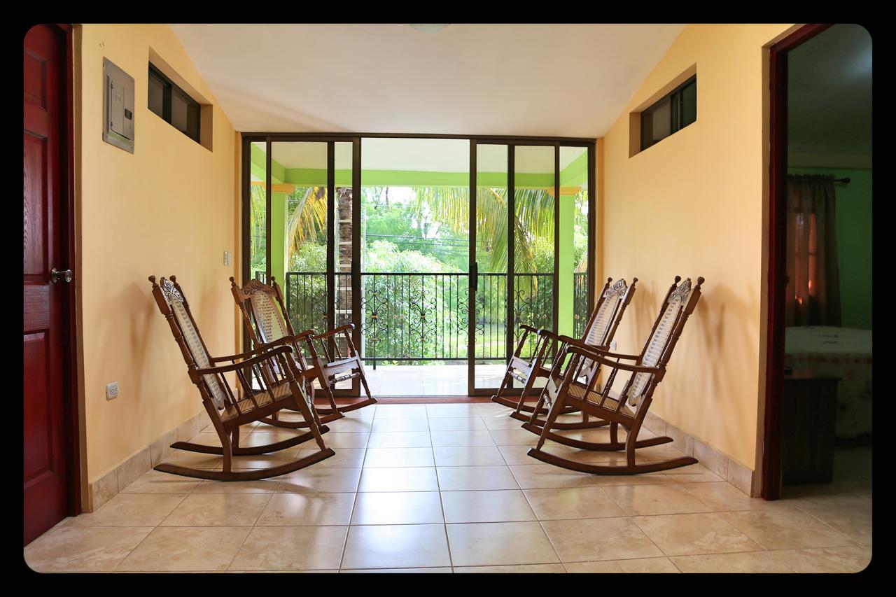 Hostal San Antonio León Buitenkant foto