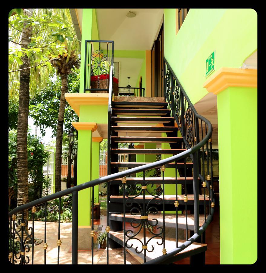 Hostal San Antonio León Buitenkant foto