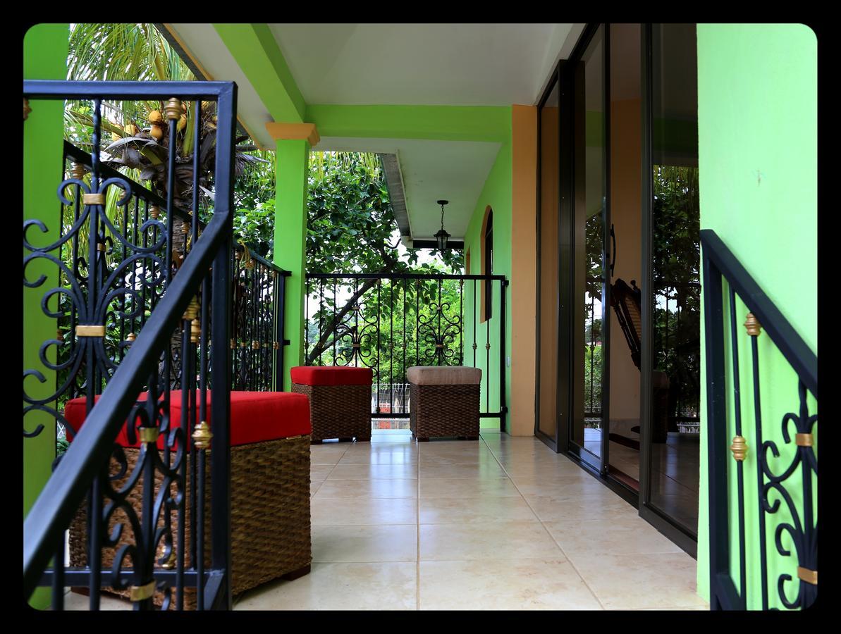 Hostal San Antonio León Buitenkant foto