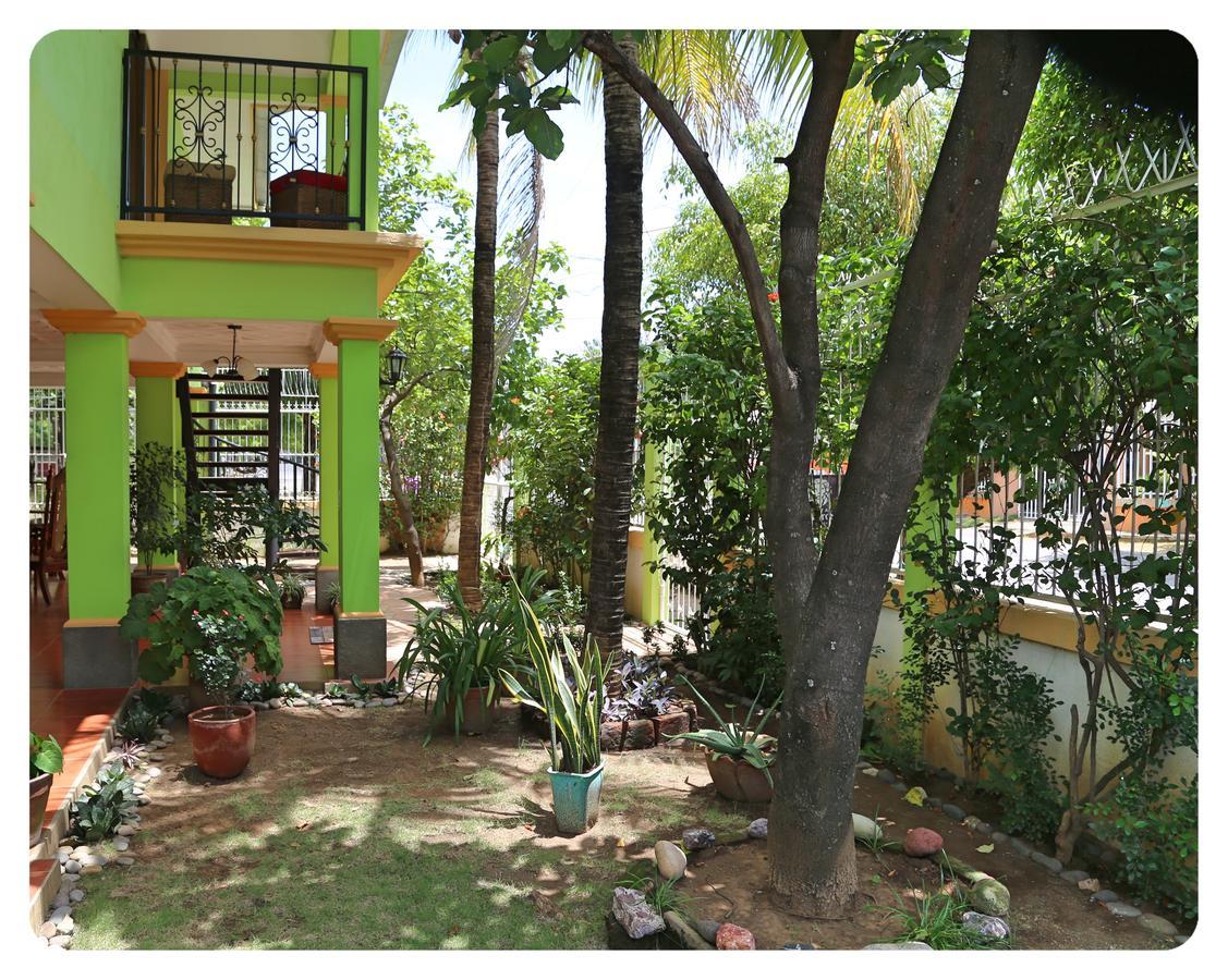 Hostal San Antonio León Buitenkant foto