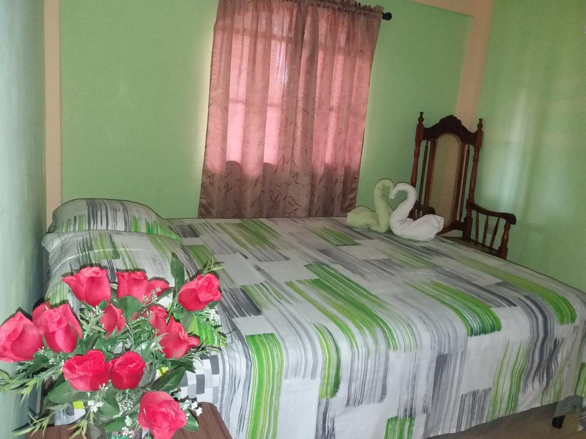 Hostal San Antonio León Buitenkant foto